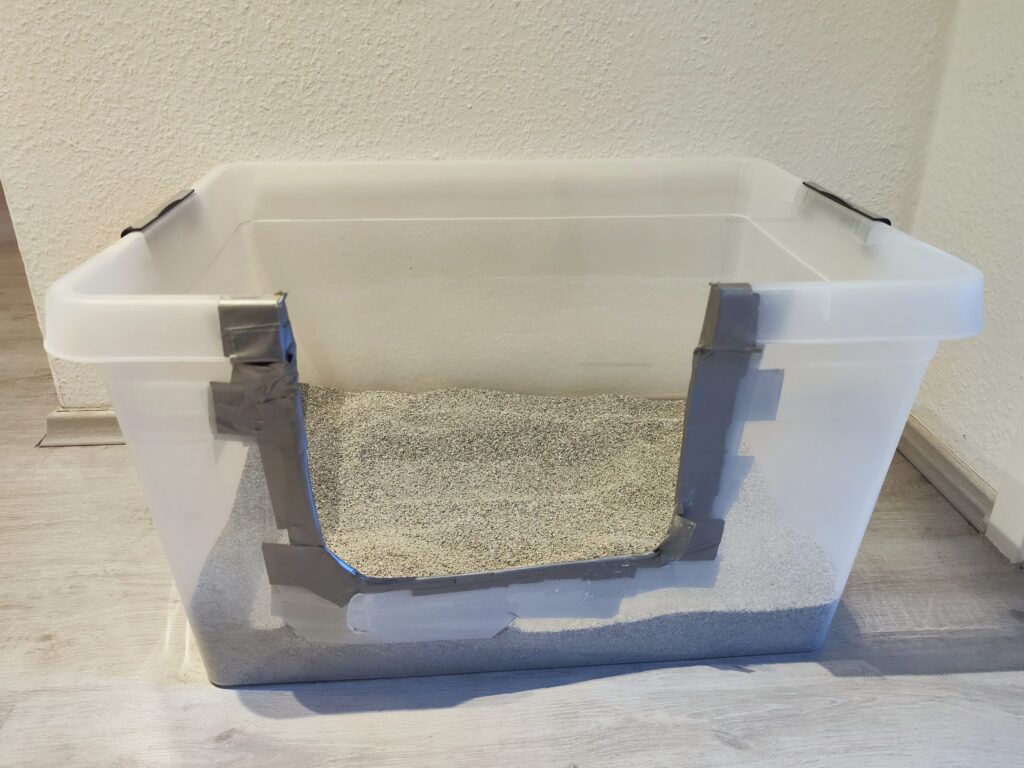 DIY: Ikea Box zur perfekten Katzentoilette umbauen (unter 20)